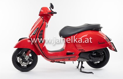 Vespa GTS 300 i.e. Super Custom Bike Vespa GTS 300 i.e. Super Custom Bike