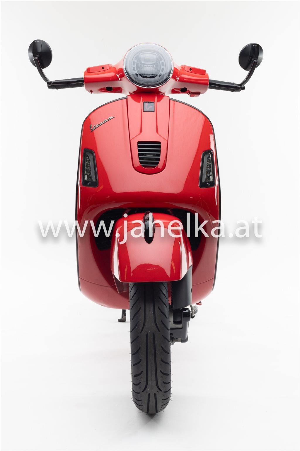 Umgebautes Motorrad Vespa GTS 300 i.e. Super von Jahelka Zweirad
