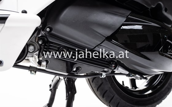 Umgebautes Motorrad Vespa GTS 300 i.e. Super von Jahelka Zweirad GmbH - Bild 21 Umgebautes Motorrad Vespa GTS 300 i.e. Super von Jahelka Zweirad GmbH - Bild 21