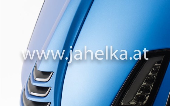 Umgebautes Motorrad Vespa GTS 300 hpe Super Sport von Jahelka Zweirad GmbH - Bild 7 Umgebautes Motorrad Vespa GTS 300 hpe Super Sport von Jahelka Zweirad GmbH - Bild 7