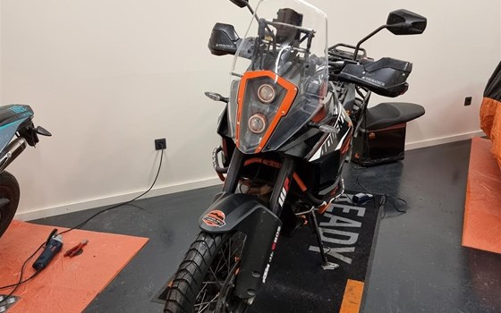 Umgebautes Motorrad KTM 1190 Adventure R von sigei - Bild 3