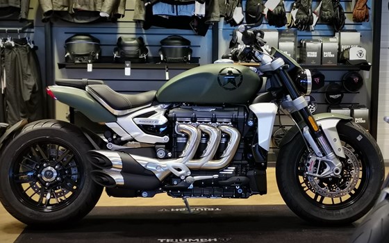 Umgebautes Motorrad Triumph Rocket 3 R von Stärker-Profil GmbH - Bild 2 Umgebautes Motorrad Triumph Rocket 3 R von Stärker-Profil GmbH - Bild 2