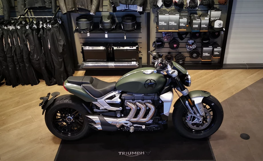 Umbgebautes Motorrad Triumph Rocket 3 R Bild 4: Umbgebautes Motorrad Triumph Rocket 3 R