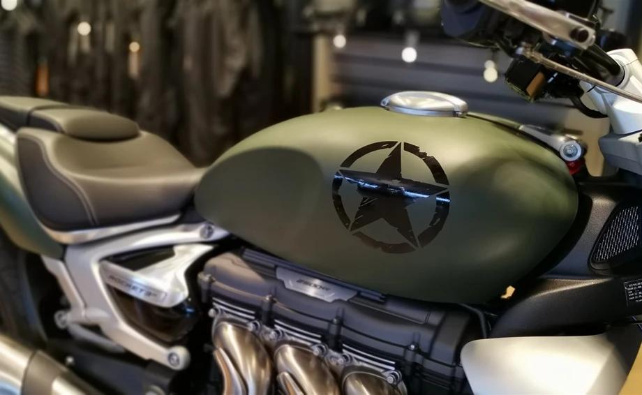 Umbgebautes Motorrad Triumph Rocket 3 R Bild 6: Umbgebautes Motorrad Triumph Rocket 3 R