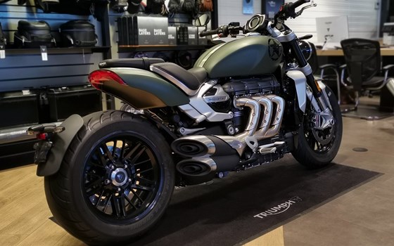 Umgebautes Motorrad Triumph Rocket 3 R von Stärker-Profil GmbH - Bild 7 Umgebautes Motorrad Triumph Rocket 3 R von Stärker-Profil GmbH - Bild 7