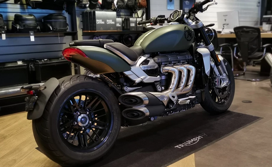 Umbgebautes Motorrad Triumph Rocket 3 R Bild 7: Umbgebautes Motorrad Triumph Rocket 3 R