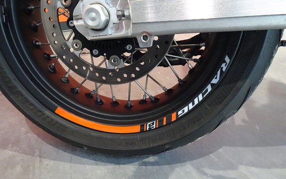 Umgebautes Motorrad KTM 690 SMC R von Zweirad  Sauerland - Bild 4 Umgebautes Motorrad KTM 690 SMC R von Zweirad  Sauerland - Bild 4