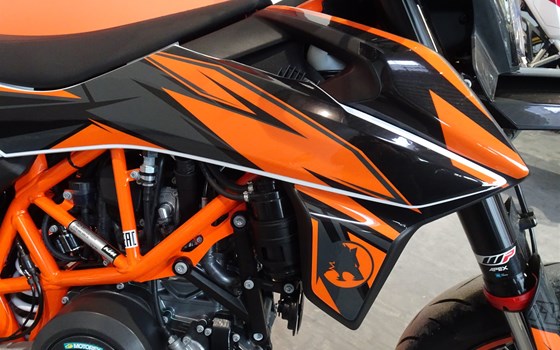 Umgebautes Motorrad KTM 690 SMC R von Zweirad  Sauerland - Bild 2 Umgebautes Motorrad KTM 690 SMC R von Zweirad  Sauerland - Bild 2