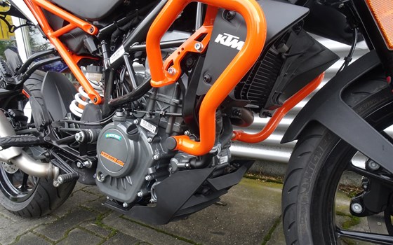 Umgebautes Motorrad KTM 125 Duke von Zweirad  Sauerland - Bild 6 Umgebautes Motorrad KTM 125 Duke von Zweirad  Sauerland - Bild 6