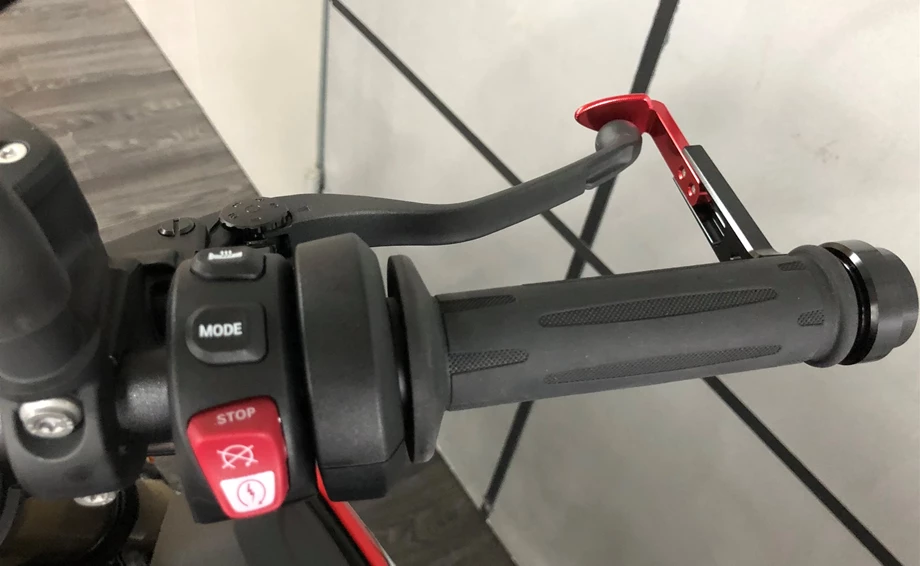 Umbgebautes Motorrad BMW S 1000 R Bild 12: Umbgebautes Motorrad BMW S 1000 R