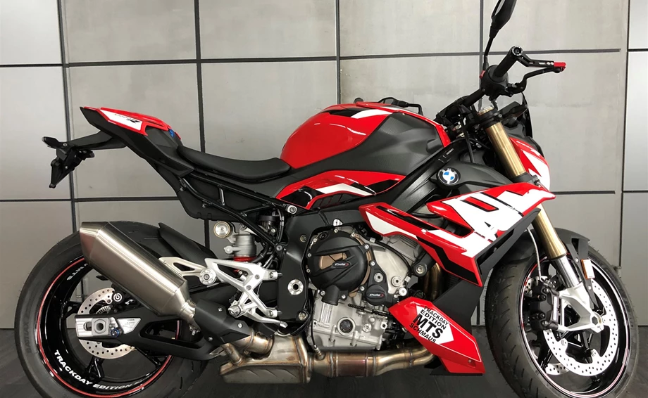 Umbgebautes Motorrad BMW S 1000 R Bild 4: Umbgebautes Motorrad BMW S 1000 R