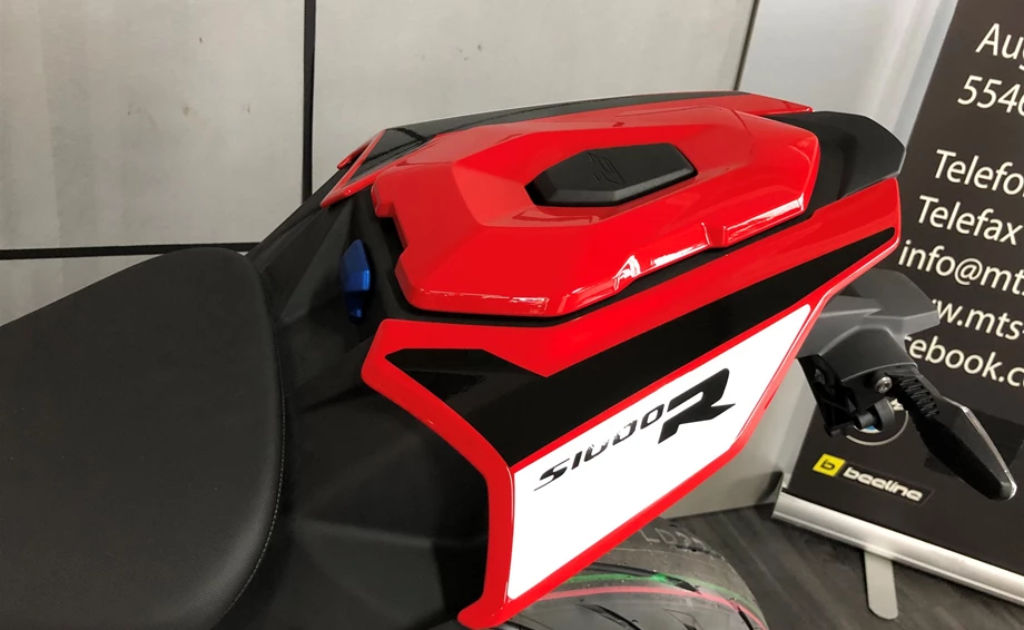 Umbgebautes Motorrad BMW S 1000 R Bild 9: Umbgebautes Motorrad BMW S 1000 R