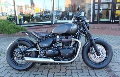 Triumph Bonneville Bobber Custom Bike Triumph Bonneville Bobber Custom Bike