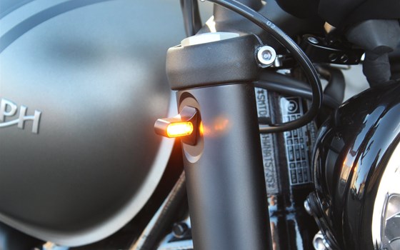 Umgebautes Motorrad Triumph Bonneville Bobber von Marios Motorrad-Shop GmbH - Bild 4 Umgebautes Motorrad Triumph Bonneville Bobber von Marios Motorrad-Shop GmbH - Bild 4