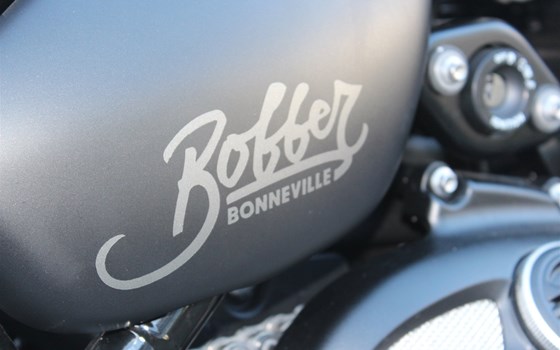 Umgebautes Motorrad Triumph Bonneville Bobber von Marios Motorrad-Shop GmbH - Bild 7 Umgebautes Motorrad Triumph Bonneville Bobber von Marios Motorrad-Shop GmbH - Bild 7