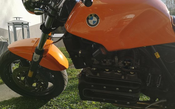 Umgebautes Motorrad BMW K 100 RS von user1225018 - Bild 2 Umgebautes Motorrad BMW K 100 RS von user1225018 - Bild 2