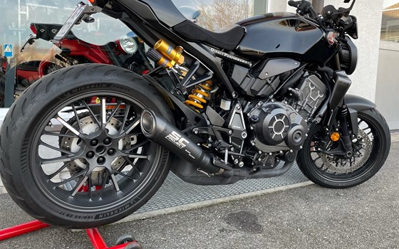 Umgebautes Motorrad Honda CB1000R Black Edition von Direct Performance - Bild 7 Umgebautes Motorrad Honda CB1000R Black Edition von Direct Performance - Bild 7