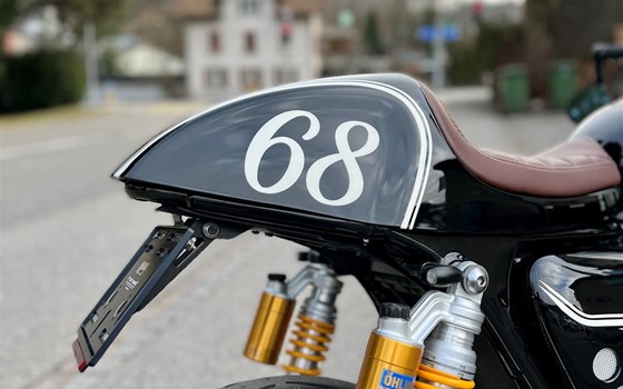 Umgebautes Motorrad Triumph Thruxton 1200R von Pat-Bikes AG - Bild 4 Umgebautes Motorrad Triumph Thruxton 1200R von Pat-Bikes AG - Bild 4