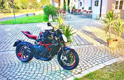 MV Agusta Brutale 800 RR Pirelli Custom Bike MV Agusta Brutale 800 RR Pirelli Custom Bike