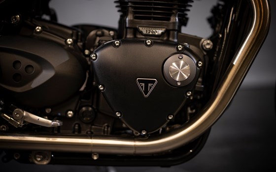 Umgebautes Motorrad Triumph Speed Twin 1200 von Triumph Emsland - Hertrampf Racing - Bild 11 Umgebautes Motorrad Triumph Speed Twin 1200 von Triumph Emsland - Hertrampf Racing - Bild 11