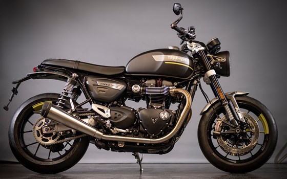 Umgebautes Motorrad Triumph Speed Twin 1200 von Triumph Emsland - Hertrampf Racing - Bild 2 Umgebautes Motorrad Triumph Speed Twin 1200 von Triumph Emsland - Hertrampf Racing - Bild 2