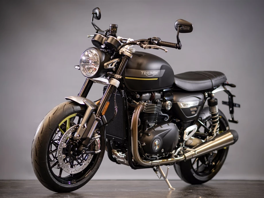 Umbgebautes Motorrad Triumph Speed Twin 1200 Bild 14: Umbgebautes Motorrad Triumph Speed Twin 1200