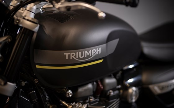 Umgebautes Motorrad Triumph Speed Twin 1200 von Triumph Emsland - Hertrampf Racing - Bild 24 Umgebautes Motorrad Triumph Speed Twin 1200 von Triumph Emsland - Hertrampf Racing - Bild 24