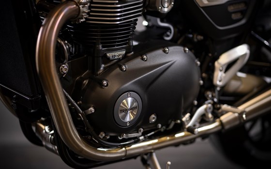Umgebautes Motorrad Triumph Speed Twin 1200 von Triumph Emsland - Hertrampf Racing - Bild 26 Umgebautes Motorrad Triumph Speed Twin 1200 von Triumph Emsland - Hertrampf Racing - Bild 26