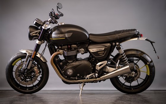 Umgebautes Motorrad Triumph Speed Twin 1200 von Triumph Emsland - Hertrampf Racing - Bild 28 Umgebautes Motorrad Triumph Speed Twin 1200 von Triumph Emsland - Hertrampf Racing - Bild 28