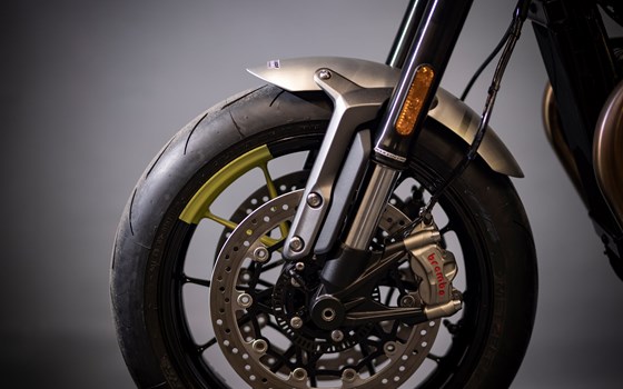 Umgebautes Motorrad Triumph Speed Twin 1200 von Triumph Emsland - Hertrampf Racing - Bild 29 Umgebautes Motorrad Triumph Speed Twin 1200 von Triumph Emsland - Hertrampf Racing - Bild 29