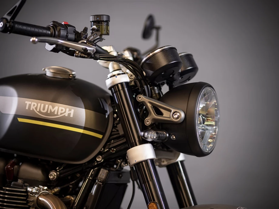 Umbgebautes Motorrad Triumph Speed Twin 1200 Bild 9: Umbgebautes Motorrad Triumph Speed Twin 1200