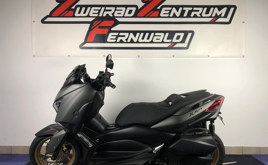 Umbgebautes Motorrad Yamaha XMAX 300 Tech MAX Bild 8: Umbgebautes Motorrad Yamaha XMAX 300 Tech MAX