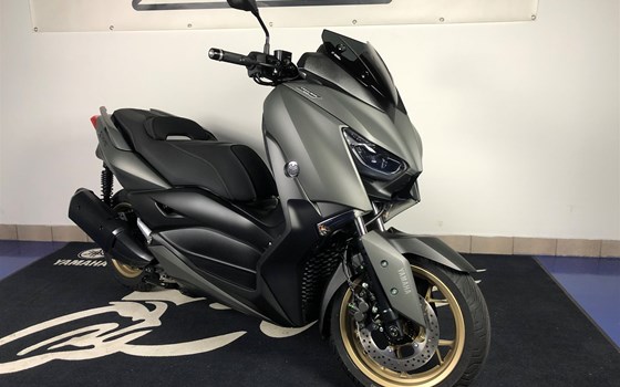 Umgebautes Motorrad Yamaha XMAX 300 Tech MAX von Zweirad Zentrum Fernwald - Bild 3