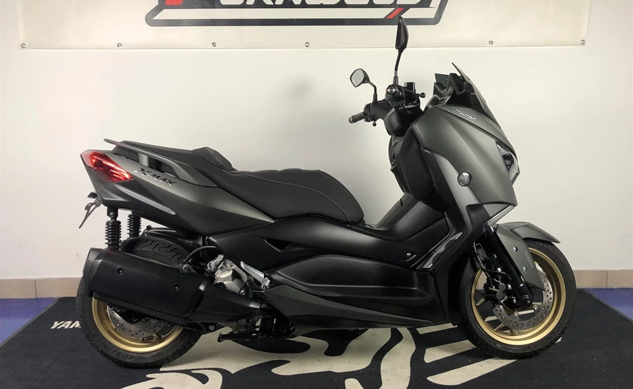 Umbgebautes Motorrad Yamaha XMAX 300 Tech MAX Bild 4: Umbgebautes Motorrad Yamaha XMAX 300 Tech MAX