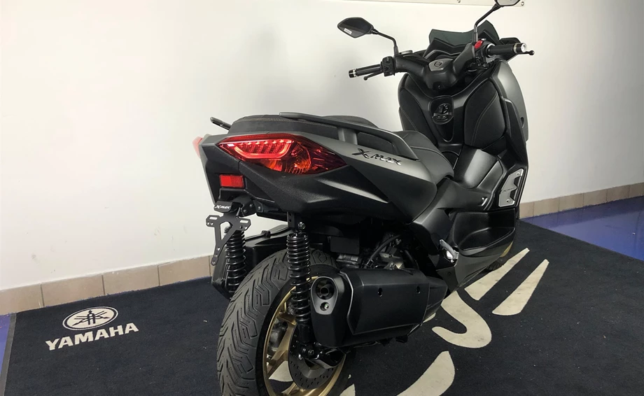 Umbgebautes Motorrad Yamaha XMAX 300 Tech MAX Bild 5: Umbgebautes Motorrad Yamaha XMAX 300 Tech MAX