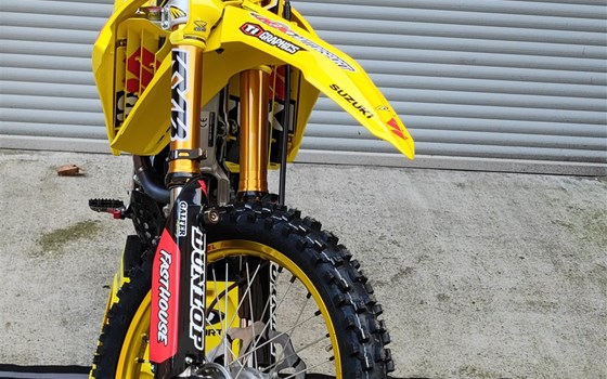 Umgebautes Motorrad Suzuki RM-Z250 von H&K Motorsport - Bild 26 Umgebautes Motorrad Suzuki RM-Z250 von H&K Motorsport - Bild 26