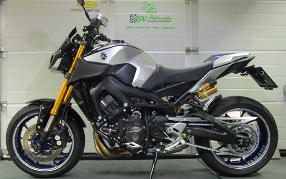 Umgebautes Motorrad Yamaha MT-09 SP von GSN Motorraeder - Bild 1 Umgebautes Motorrad Yamaha MT-09 SP von GSN Motorraeder - Bild 1