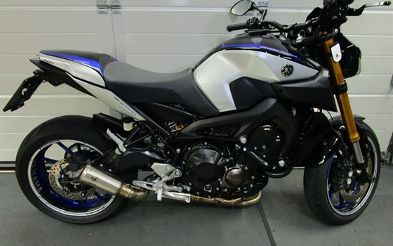 Umgebautes Motorrad Yamaha MT-09 SP von GSN Motorraeder - Bild 10 Umgebautes Motorrad Yamaha MT-09 SP von GSN Motorraeder - Bild 10