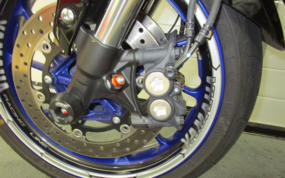 Umgebautes Motorrad Yamaha MT-09 SP von GSN Motorraeder - Bild 3 Umgebautes Motorrad Yamaha MT-09 SP von GSN Motorraeder - Bild 3