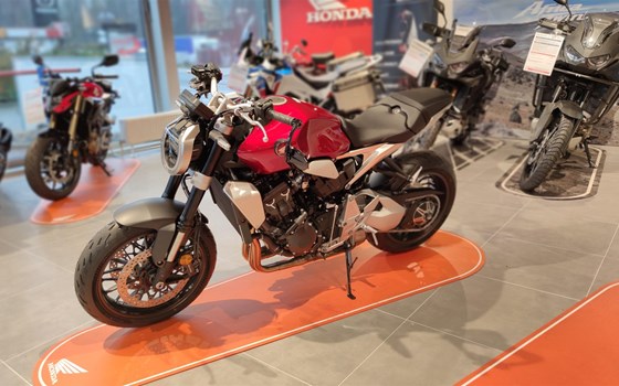 Umgebautes Motorrad Honda CB 1000 R von Auto Hermes GmbH & Co. KG - Bild 5 Umgebautes Motorrad Honda CB 1000 R von Auto Hermes GmbH & Co. KG - Bild 5