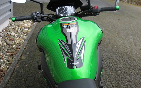 Umgebautes Motorrad Kawasaki Z900 von Alfred Kührer Moto-Service u. Zubehör - Bild 15 Umgebautes Motorrad Kawasaki Z900 von Alfred Kührer Moto-Service u. Zubehör - Bild 15