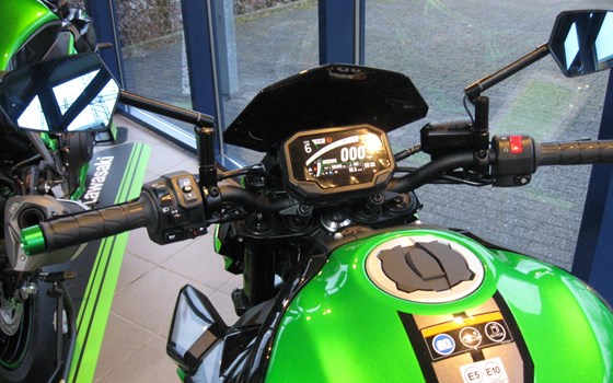 Umgebautes Motorrad Kawasaki Z900 von Alfred Kührer Moto-Service u. Zubehör - Bild 18 Umgebautes Motorrad Kawasaki Z900 von Alfred Kührer Moto-Service u. Zubehör - Bild 18