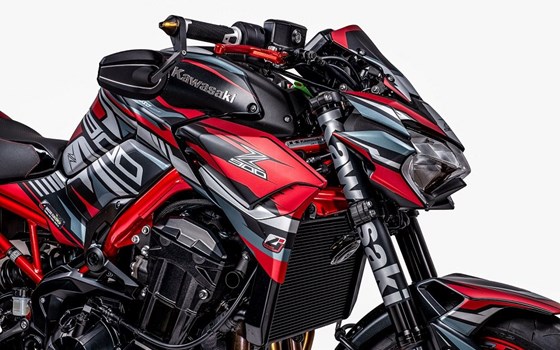 Umgebautes Motorrad Kawasaki Z900 von Bikers-Euroshop - Bild 4 Umgebautes Motorrad Kawasaki Z900 von Bikers-Euroshop - Bild 4