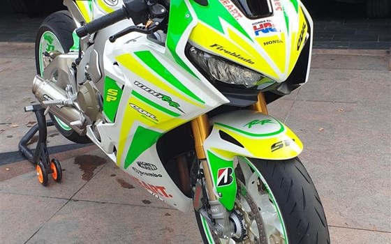 Umgebautes Motorrad Honda CBR1000RR Fireblade SP von boeserbub - Bild 10 Umgebautes Motorrad Honda CBR1000RR Fireblade SP von boeserbub - Bild 10