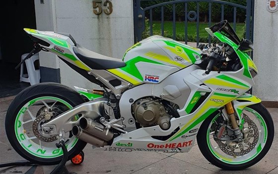 Umgebautes Motorrad Honda CBR1000RR Fireblade SP von boeserbub - Bild 11 Umgebautes Motorrad Honda CBR1000RR Fireblade SP von boeserbub - Bild 11