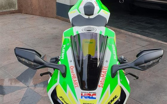 Umgebautes Motorrad Honda CBR1000RR Fireblade SP von boeserbub - Bild 17 Umgebautes Motorrad Honda CBR1000RR Fireblade SP von boeserbub - Bild 17