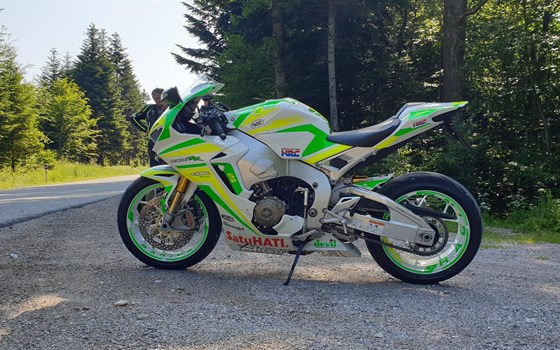 Umgebautes Motorrad Honda CBR1000RR Fireblade SP von boeserbub - Bild 6 Umgebautes Motorrad Honda CBR1000RR Fireblade SP von boeserbub - Bild 6