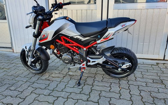 Umgebautes Motorrad Benelli TnT 125 von Motorrad, Roller, Quad Inh. Christine Grüninger - Bild 8 Umgebautes Motorrad Benelli TnT 125 von Motorrad, Roller, Quad Inh. Christine Grüninger - Bild 8