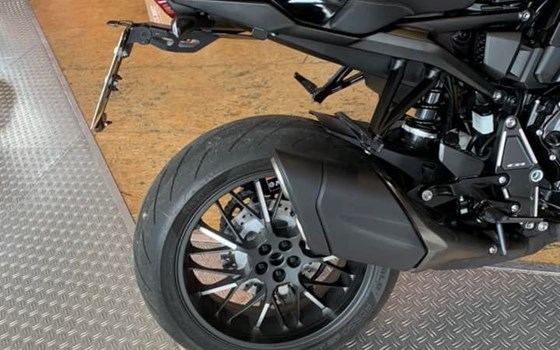 Umgebautes Motorrad Honda CB1000R Black Edition von Motorradtechnik Lang GmbH - Bild 3 Umgebautes Motorrad Honda CB1000R Black Edition von Motorradtechnik Lang GmbH - Bild 3