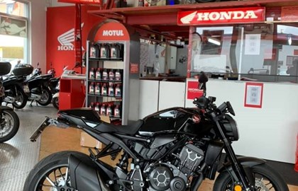 Honda CB1000R Black Edition Custom Bike Honda CB1000R Black Edition Custom Bike